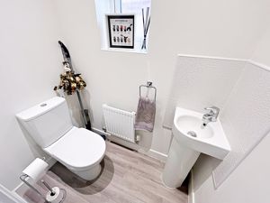 Cloakroom- click for photo gallery